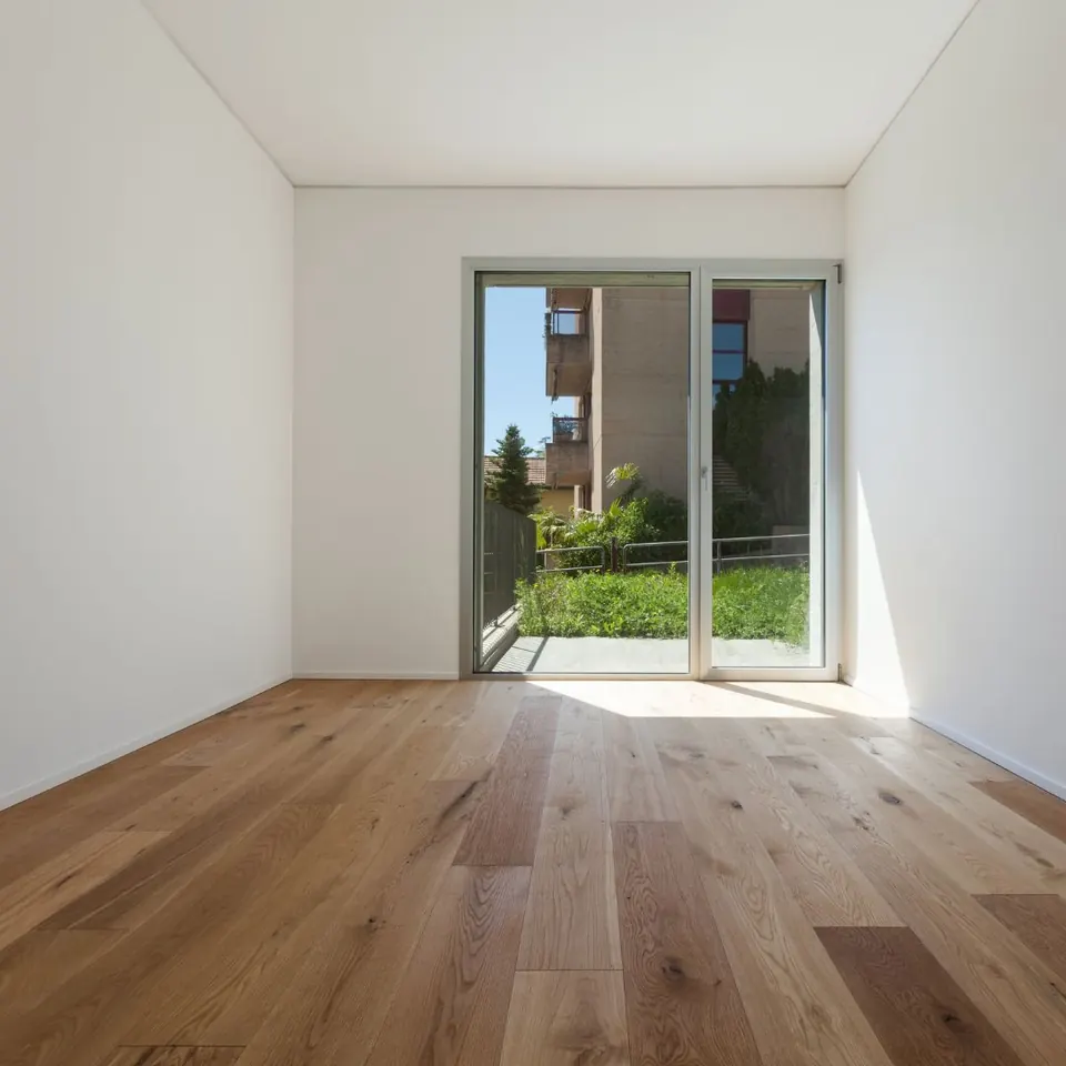Estilo de suelo: Roble natural en tabla
